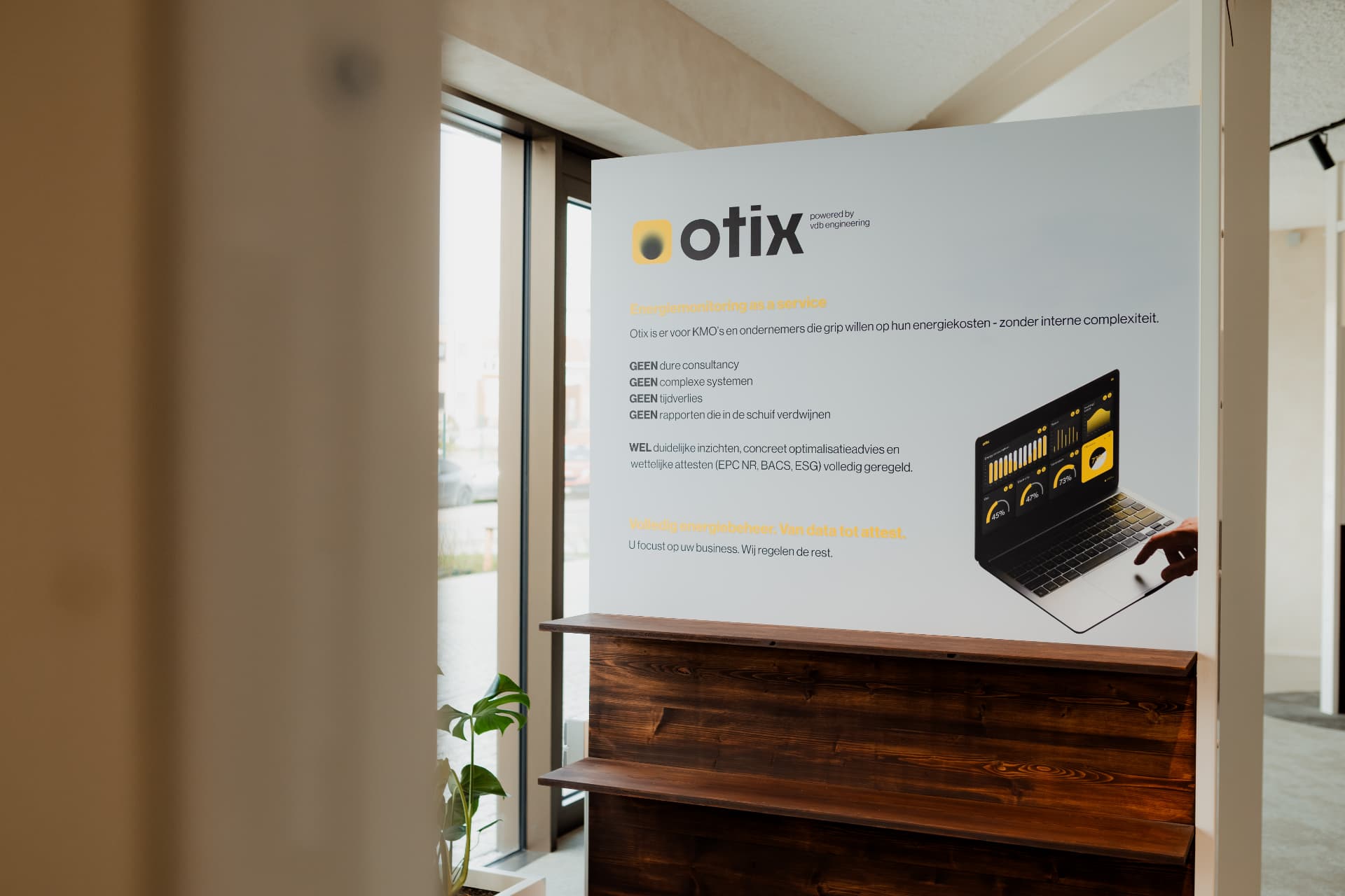 Otix stand bij VDB Engineering